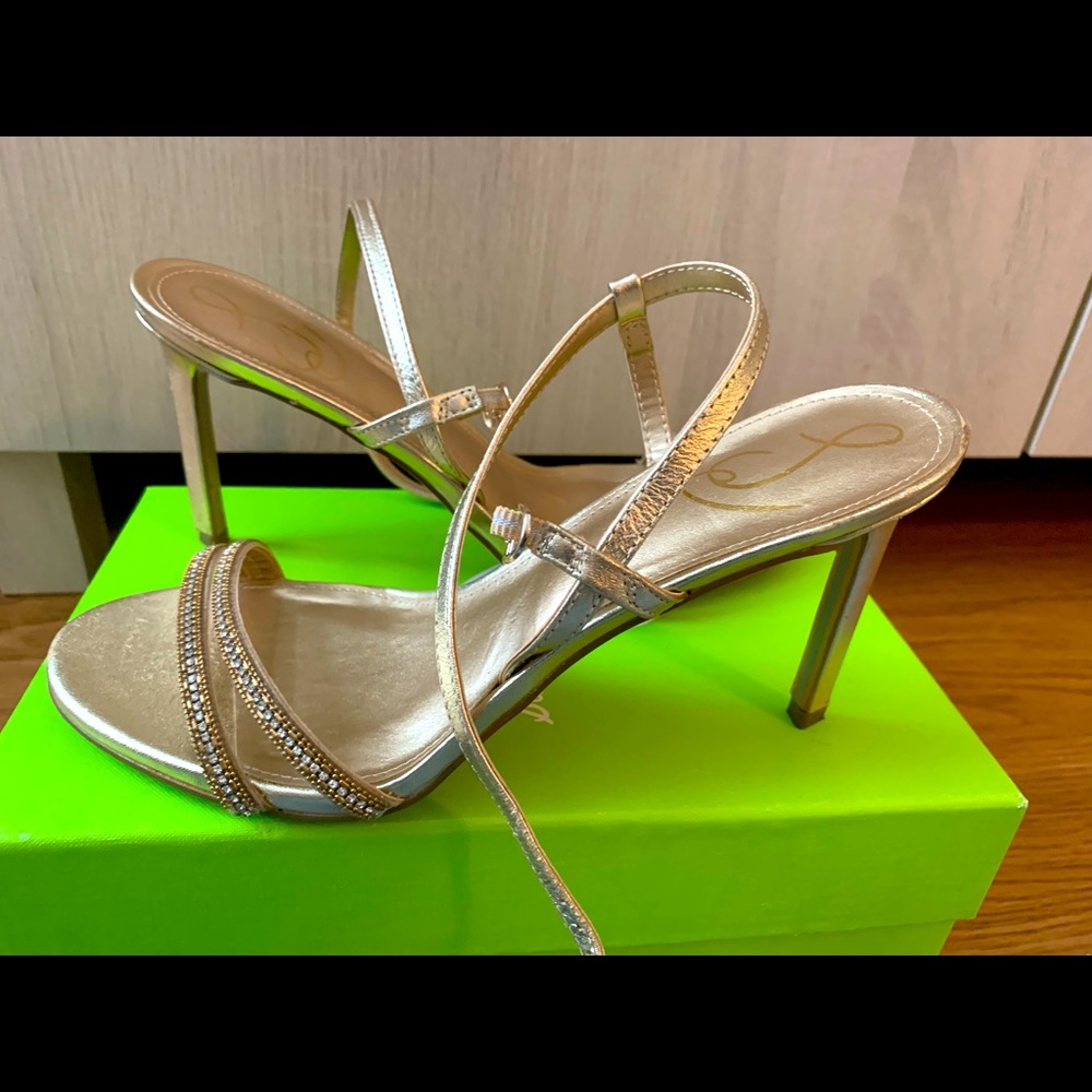 Sam Edelman Daisie Ankle Strap in Molten Gold. Worn once. They are size 9.5 US.